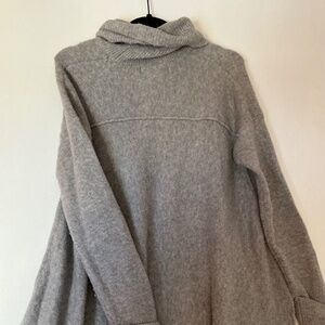 Women’s Rachel Zoe Bohemian Tunic cowl neck grey sweater size small